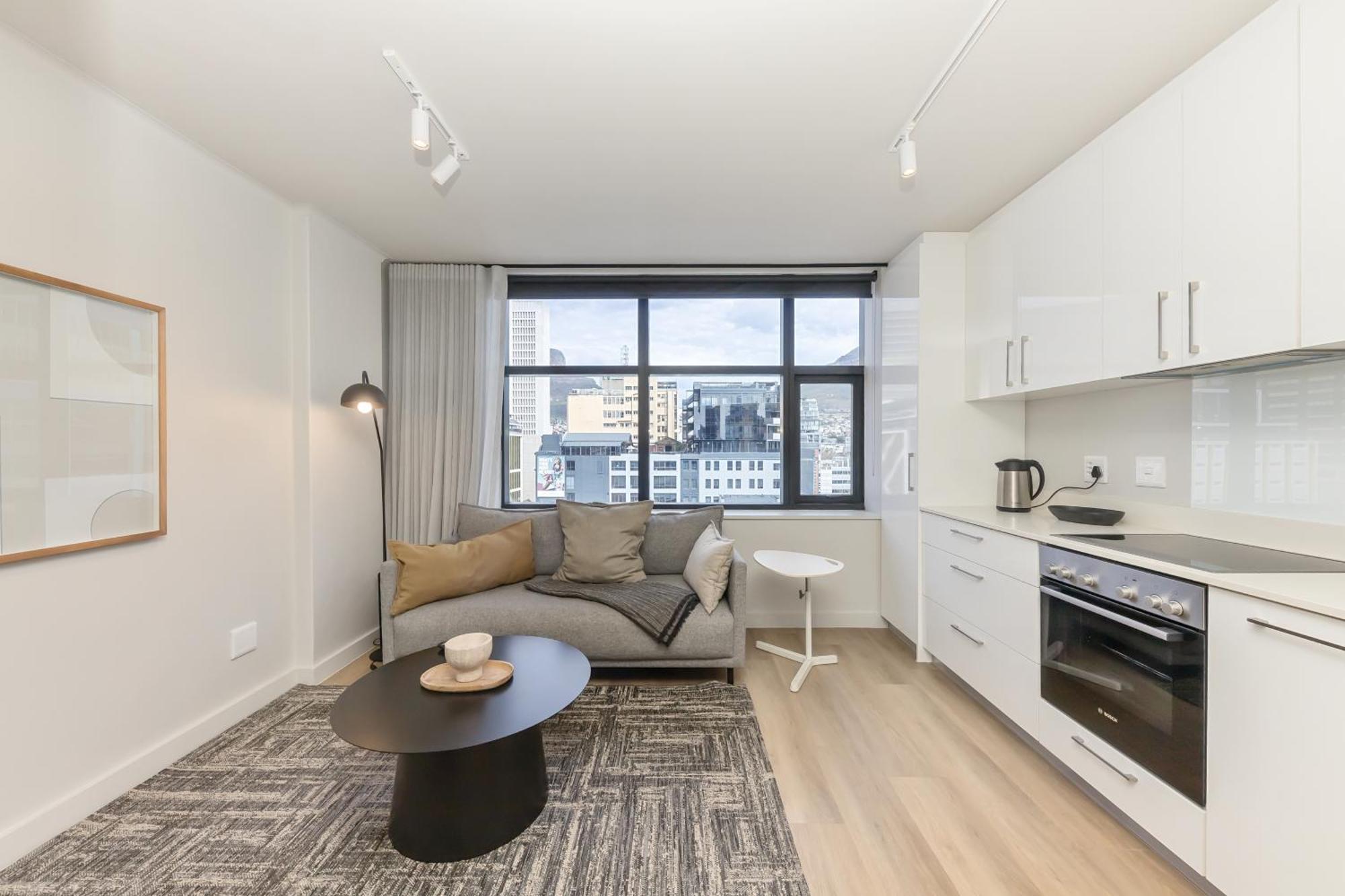 Tokyo Apartment *